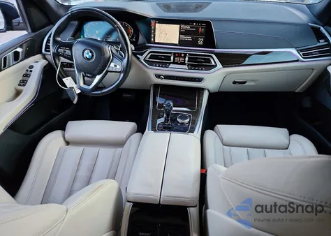 2021 BMW X5 xDrive40I z USA, uszkodzony, nr VIN 5UXCR6C00M9H05658